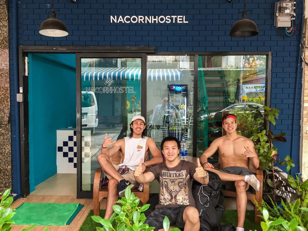 Nacorn Hostel Bangkok Bagian luar foto